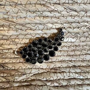 Black leaf rhinestones trendy brooch pin